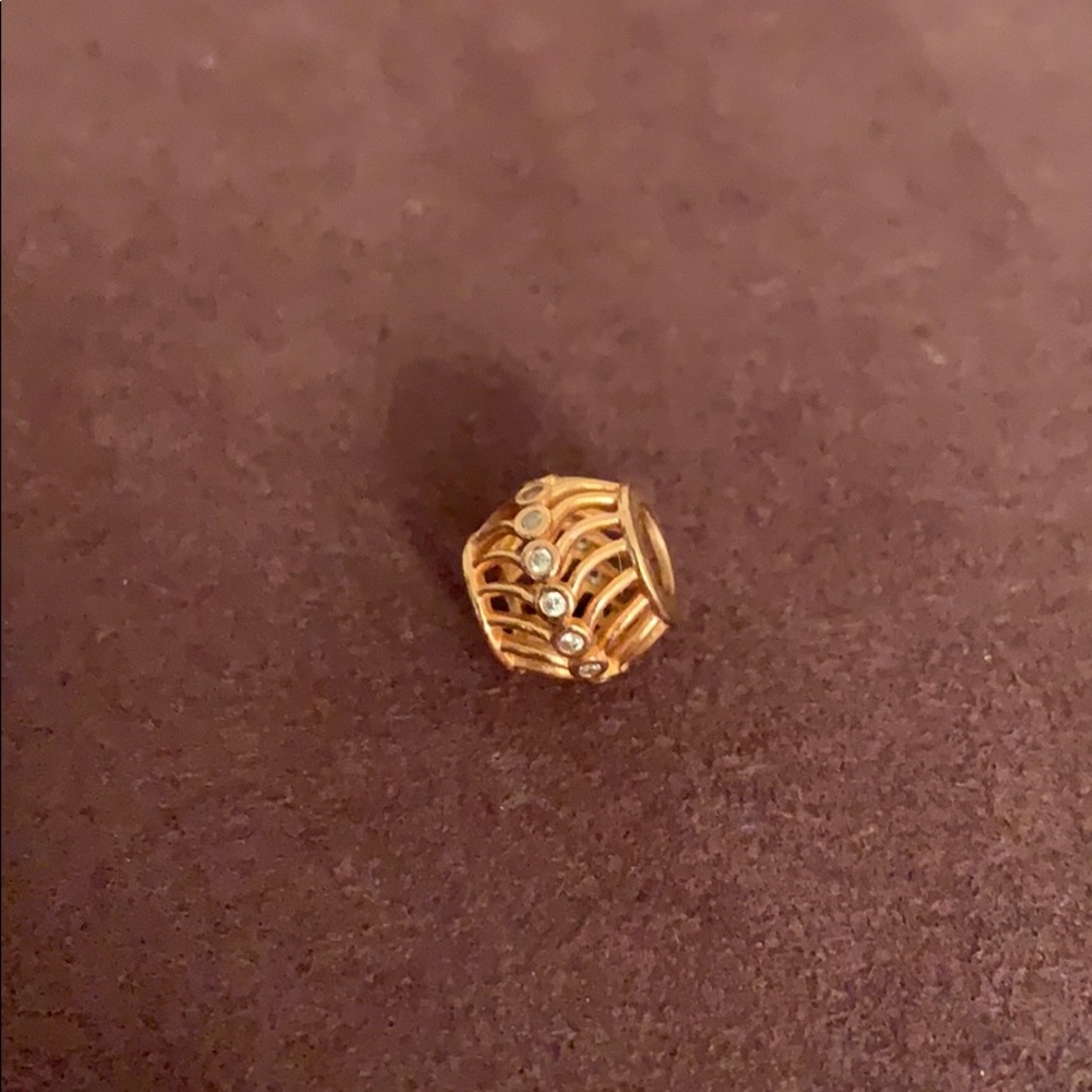 Pandora Charm - Picture 2 of 5